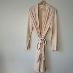 Love & Lore Shawl Collar Robe in a light pink color size M/L